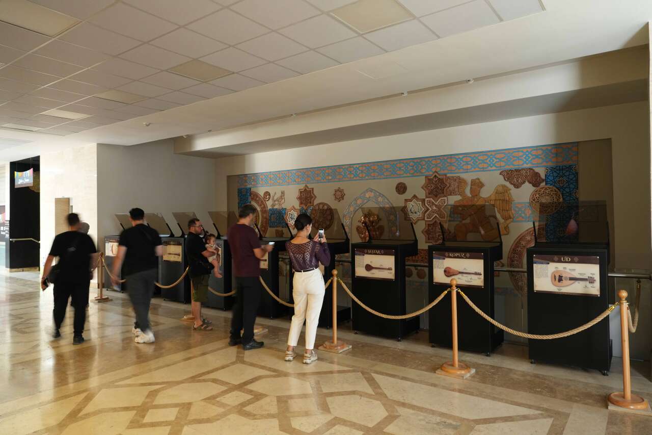 Konya Mistik Müzik Festivali’nde ikinci gün! Farklı kültürler aynı sahnede buluştu 14